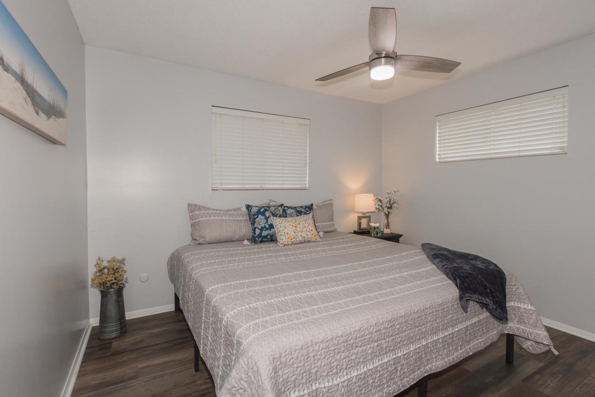 Cheerful 3 Bedroom 2ba In Great Neighborhood! Holiday home *