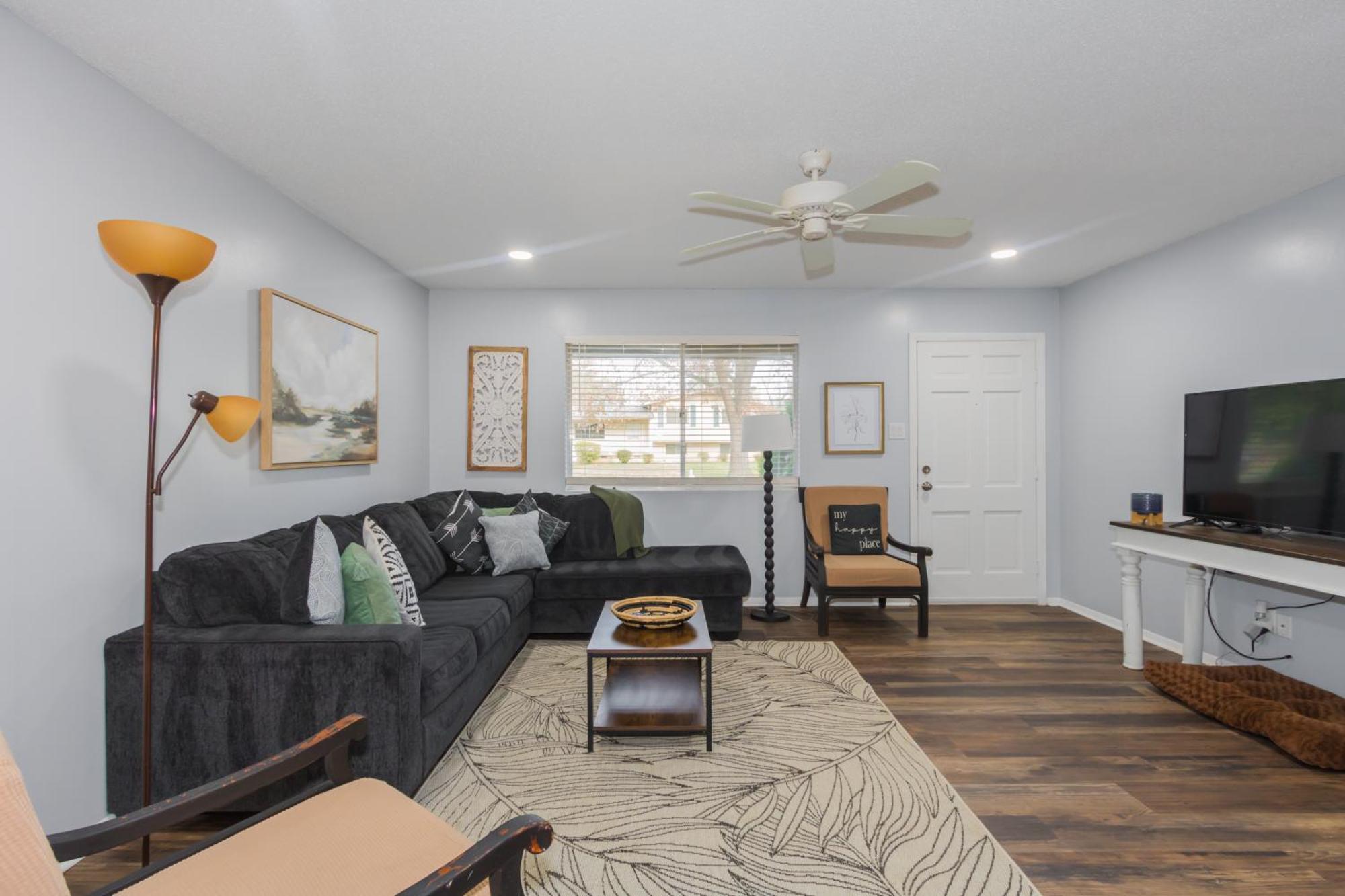 Holiday home Cheerful 3 Bedroom 2ba In Great Neighborhood! *