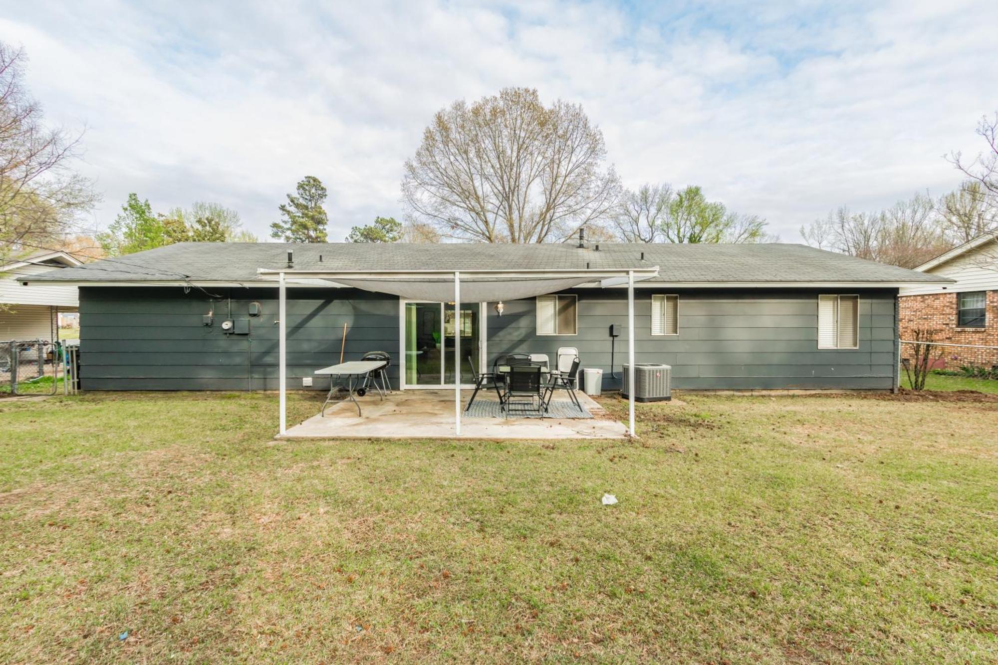 Cheerful 3 Bedroom 2ba In Great Neighborhood! * Jacksonville